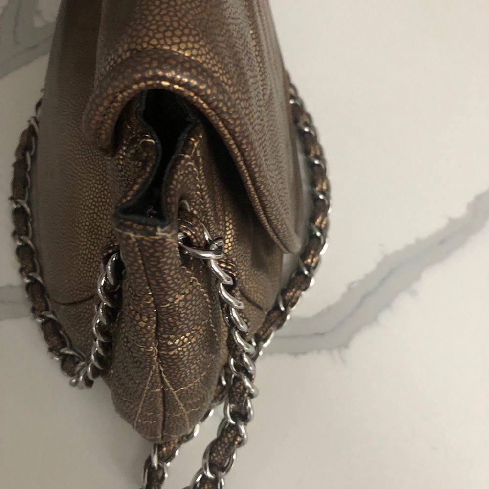 CHANEL bronze shoulder/crossbody bag - Picture 6 of 8